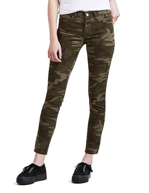 Jeans Levi's corte skinny verde con diseño camuflaje