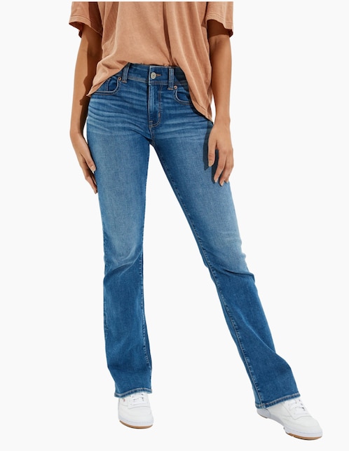 Jeans bota American Eagle lavado medio corte cintura para mujer