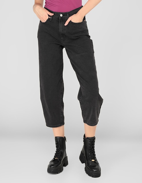 Jeans straight Denizen deslavado corte cintura para mujer