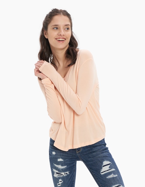 Playera manga larga cuello v para mujer Playera manga larga cuello v para mujer