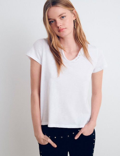 Playera manga corta cuello V para mujer 1