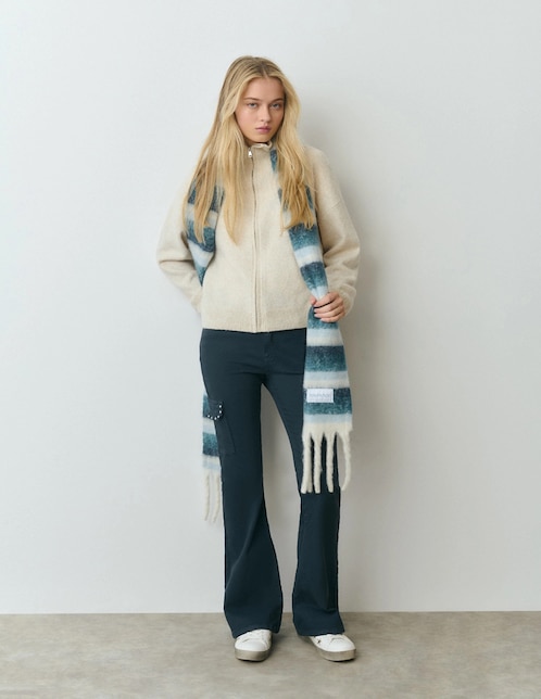 Pantalón acampanado para mujer 1