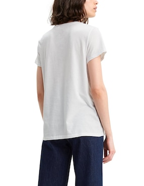 Playera manga corta Levi's cuello redondo para mujer