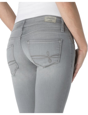 Jeans skinny Denizen corte cintura para mujer