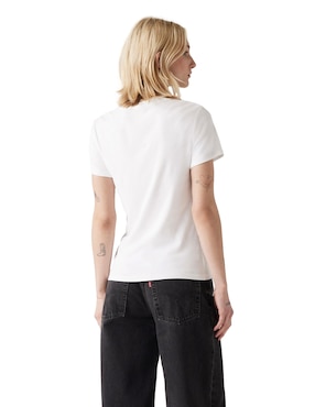 Playera manga corta Levi's cuello redondo para mujer