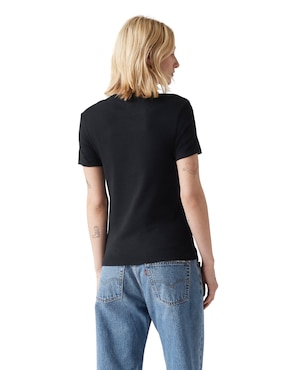 Playera manga corta Levi's cuello redondo para mujer