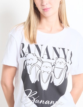 Playera manga corta Bananya cuello redondo para mujer