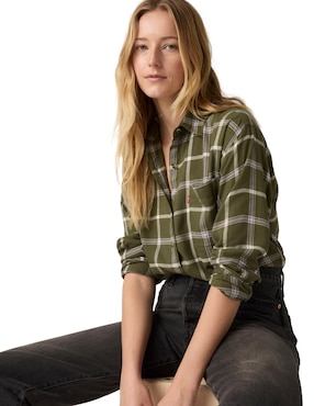 Blusa Levi's manga larga para mujer