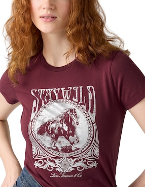 Playera manga corta Levi's cuello redondo para mujer