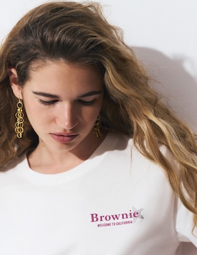 Playera manga corta Brownie cuello redondo para mujer