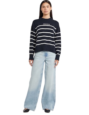 Suéter Guess Jeans cuello redondo para mujer