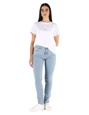 Playera manga corta Guess Jeans FA2025 cuello redondo para mujer
