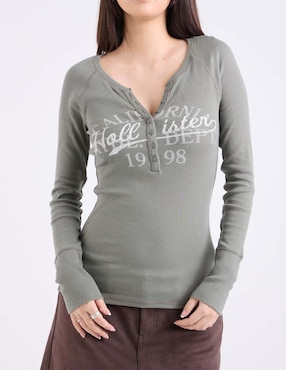 Playera manga larga Hollister cuello con botón para mujer