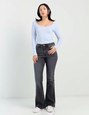 Jeans acampanado flare Hollister para mujer