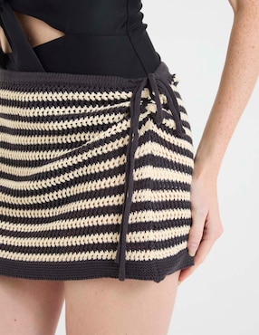 Falda corta Billabong a la cadera