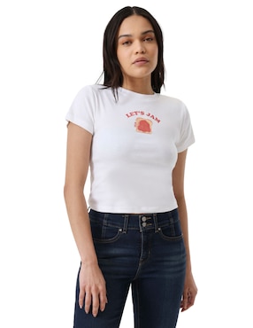 Playera manga corta Levi's cuello redondo para mujer