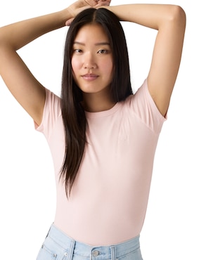 Playera manga corta Levi's cuello redondo para mujer