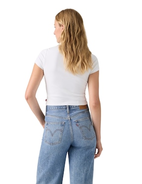 Playera manga corta Levi's cuello redondo para mujer