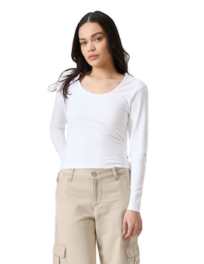 Playera manga larga Levi's cuello redondo para mujer