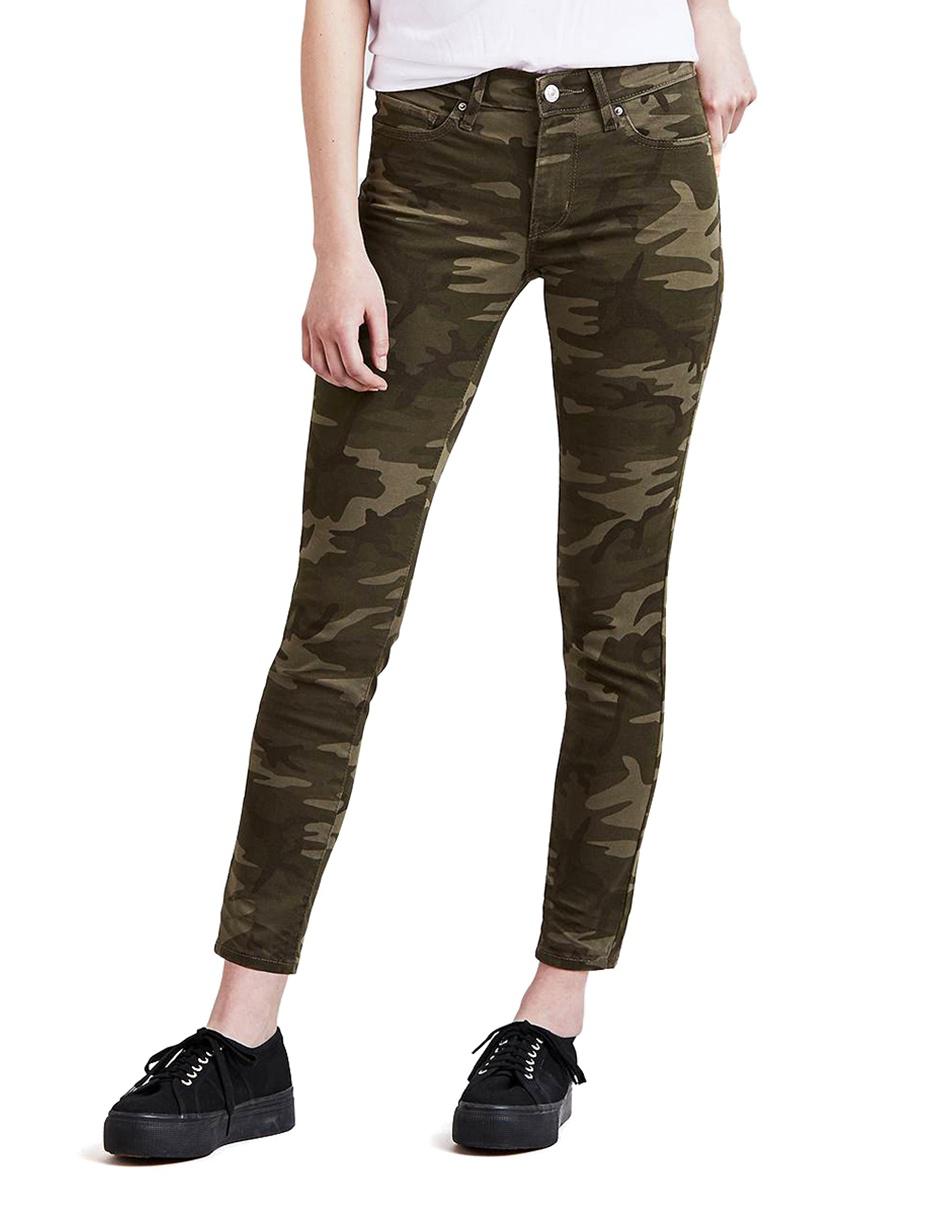 Jeans Levi's skinny verde con diseño camuflaje Liverpool.com.mx