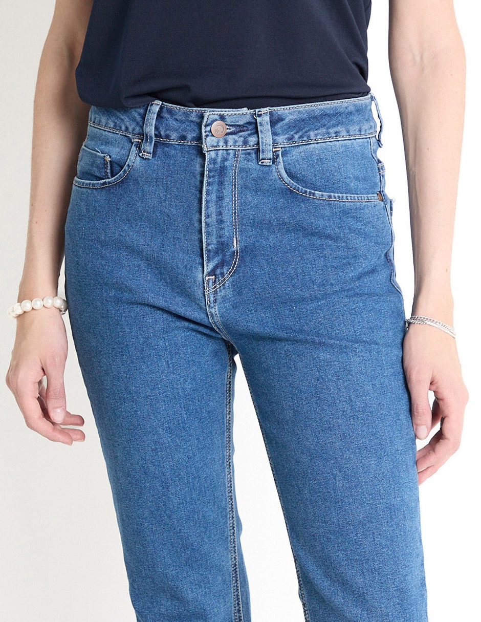 Jeans flare para mujer 4