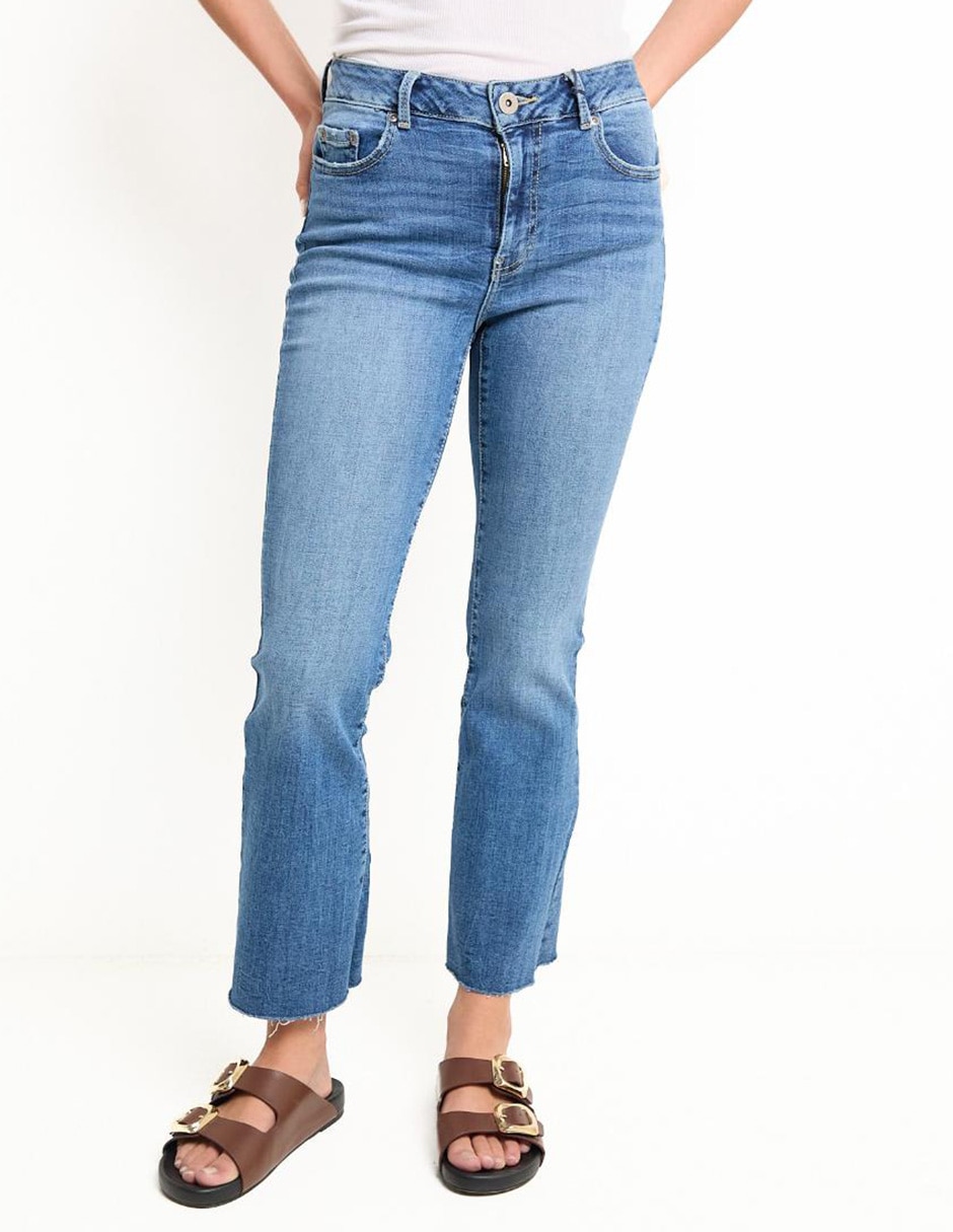 Jeans relaxed flare corte cintura para mujer