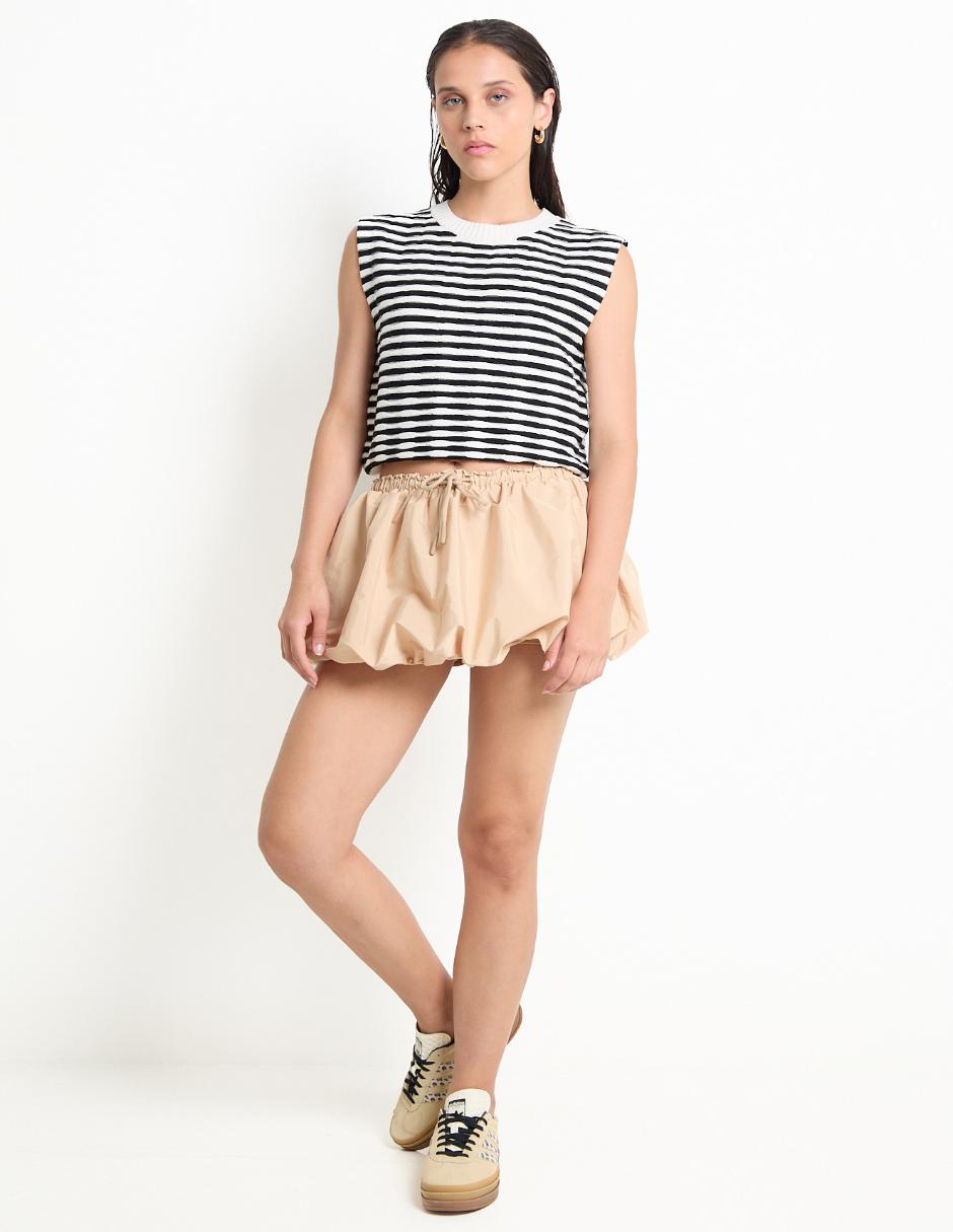 Falda short a la cintura