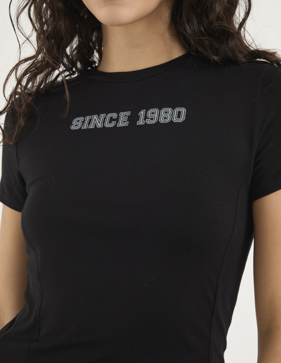 Playera manga corta cuello redondo para mujer 4