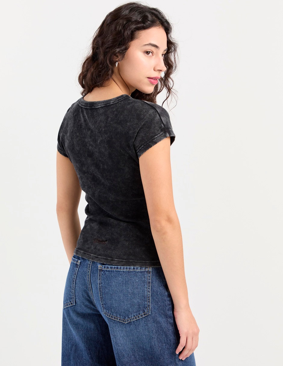 Playera manga corta cuello redondo para mujer 2