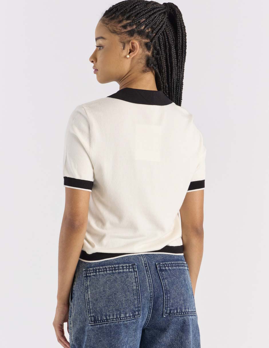 Playera tipo polo para mujer 2