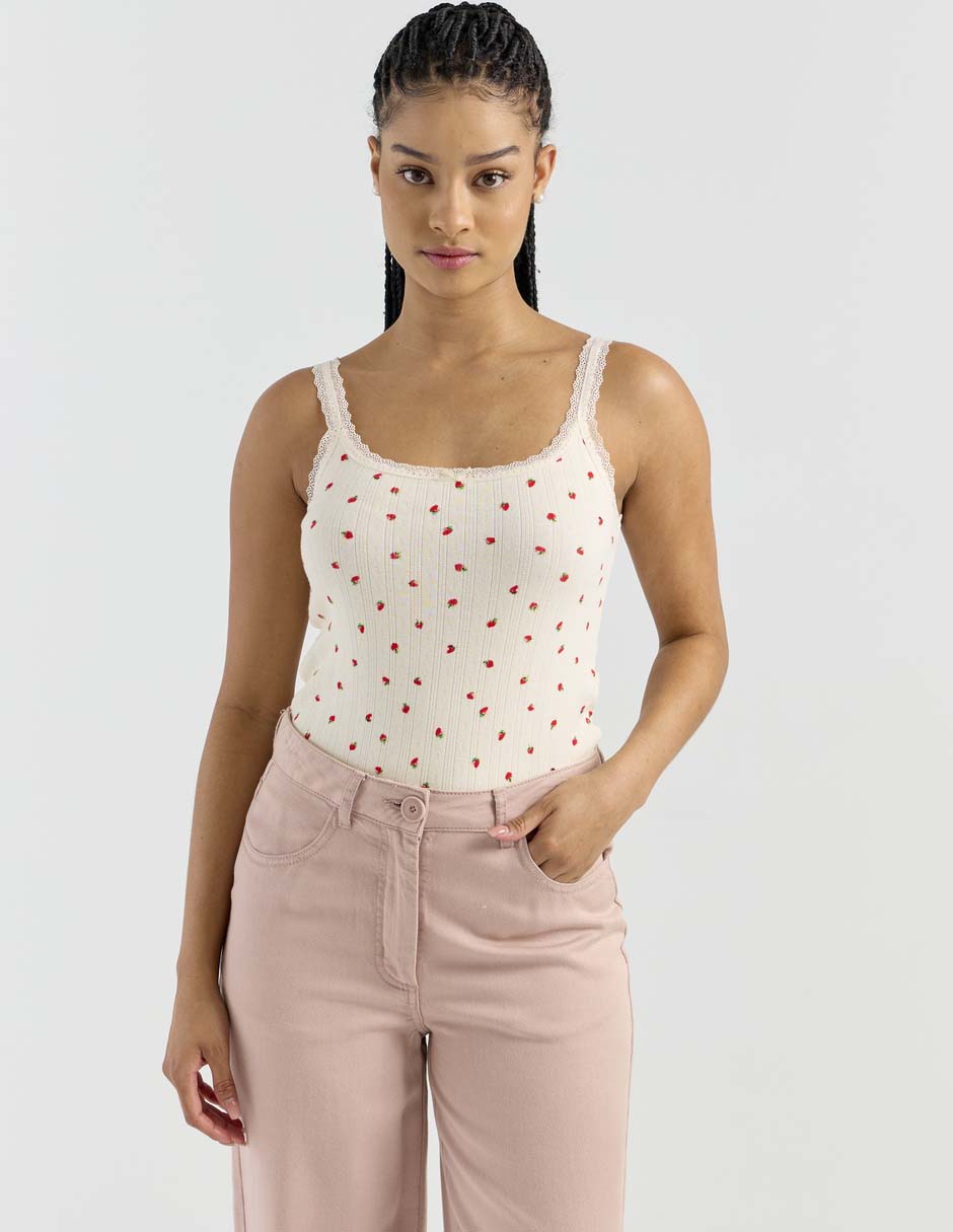 Top cuello redondo escote regular tirante clásico