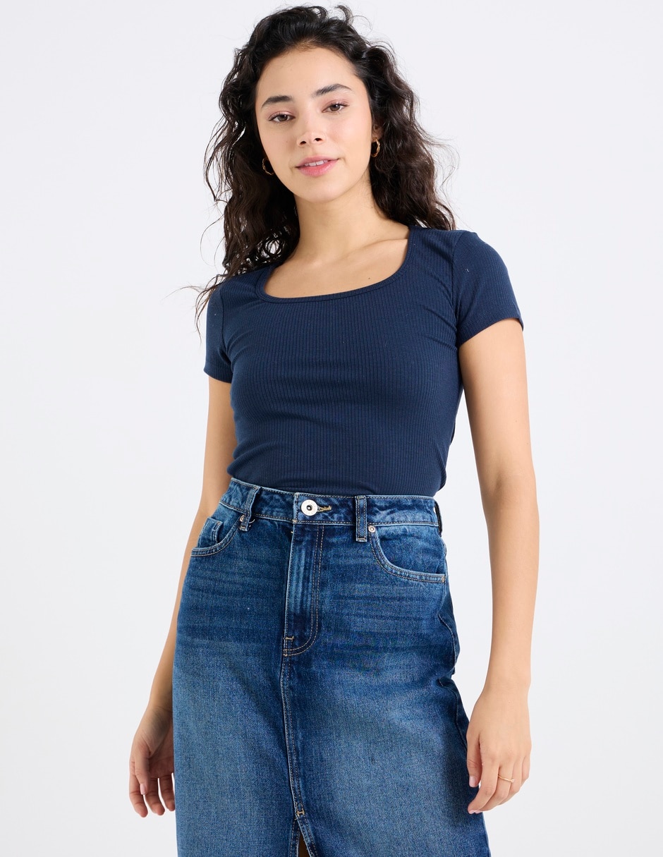 Playera manga corta cuello cuadrado para mujer