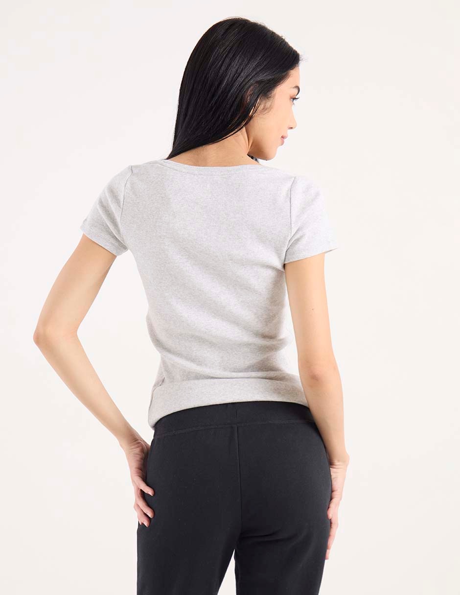 Playera manga corta cuello V para mujer 2