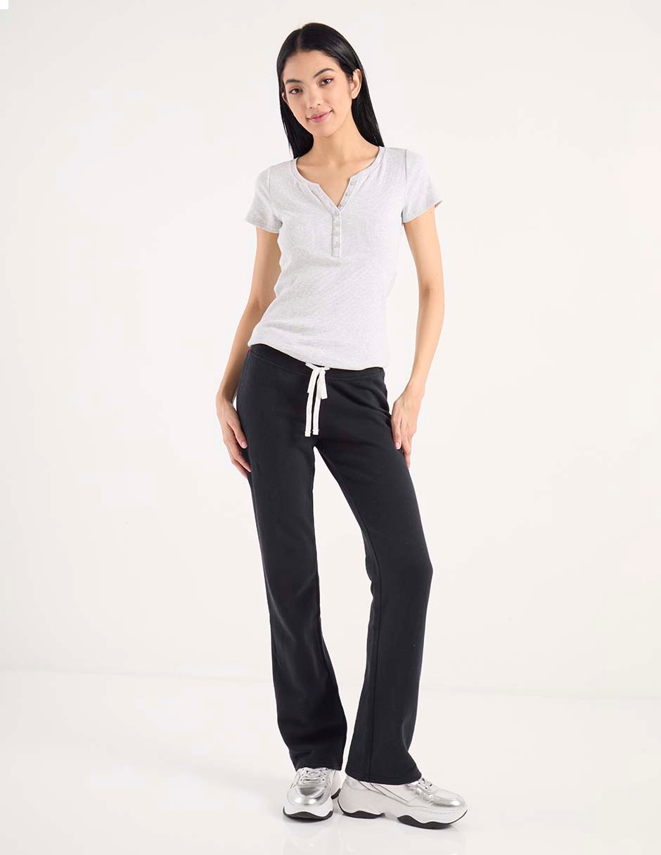 Playera manga corta cuello V para mujer 3