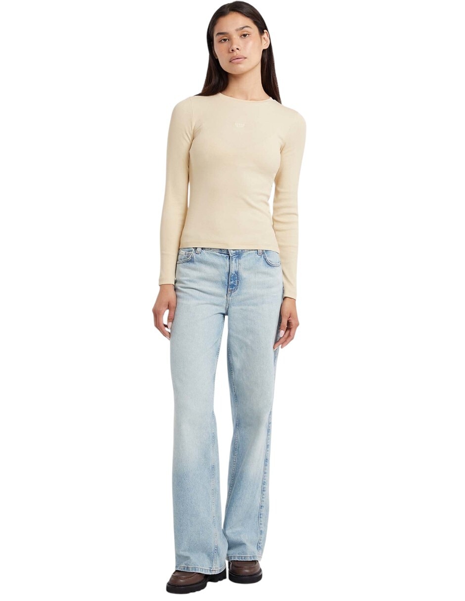 Top cuello redondo escote regular 2