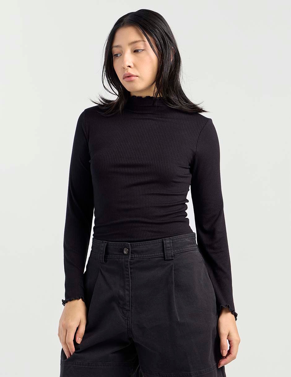Playera manga larga cuello alto para mujer
