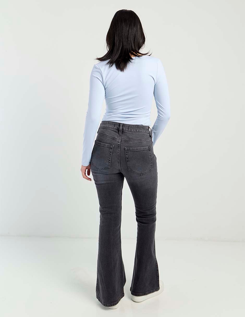 Jeans acampanado flare para mujer 6