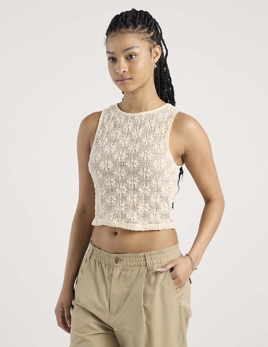 Top cuello redondo escote regular