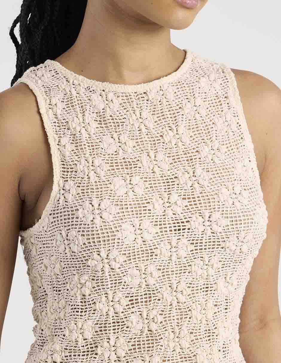 Top cuello redondo escote regular 4