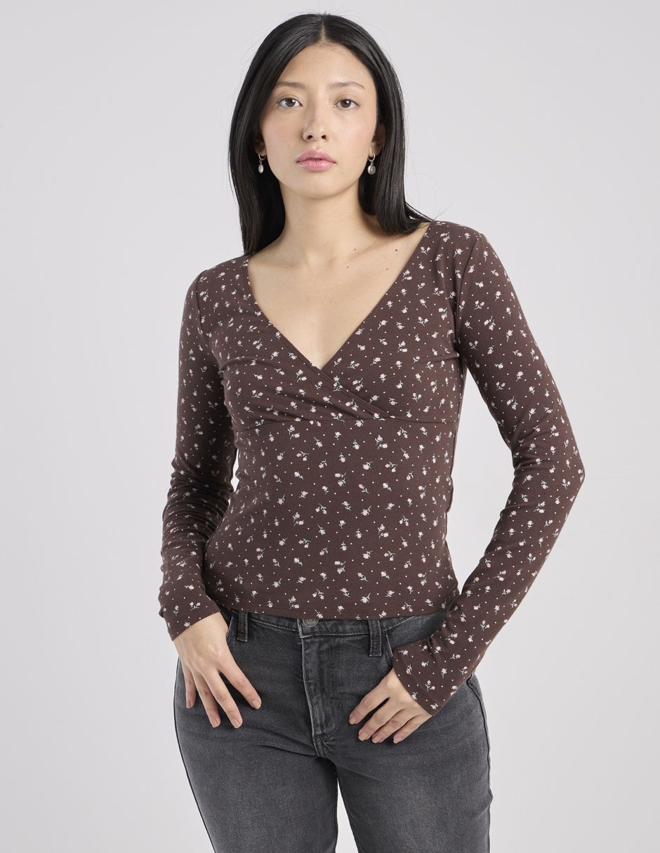 Playera manga larga cuello V para mujer