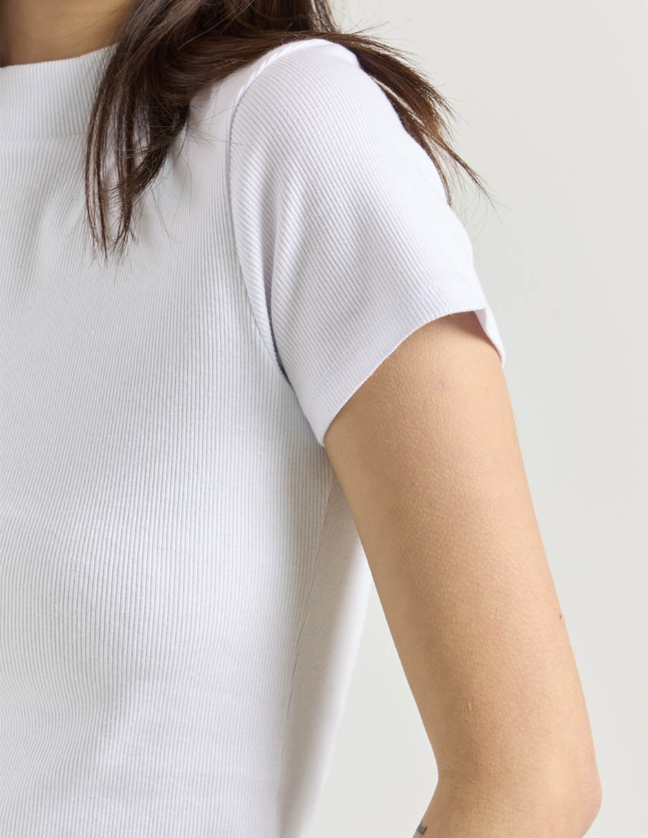 Blusa manga corta para mujer 4