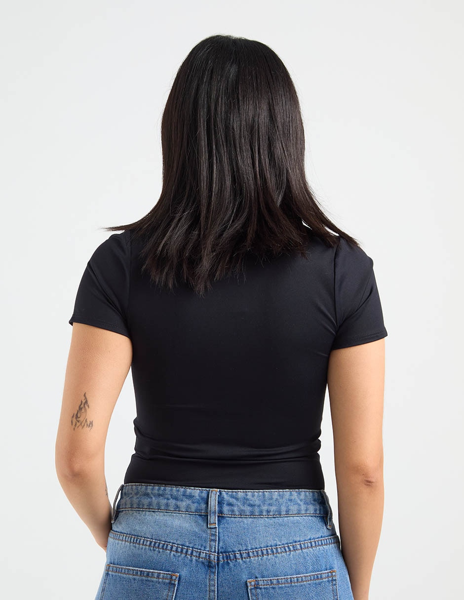 Playera manga corta cuello redondo para mujer 6