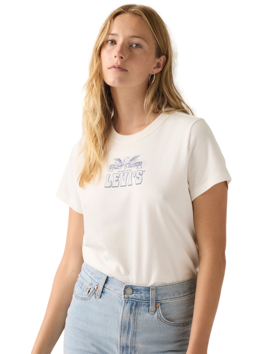 Playera manga corta Levi´s cuello redondo para mujer 3