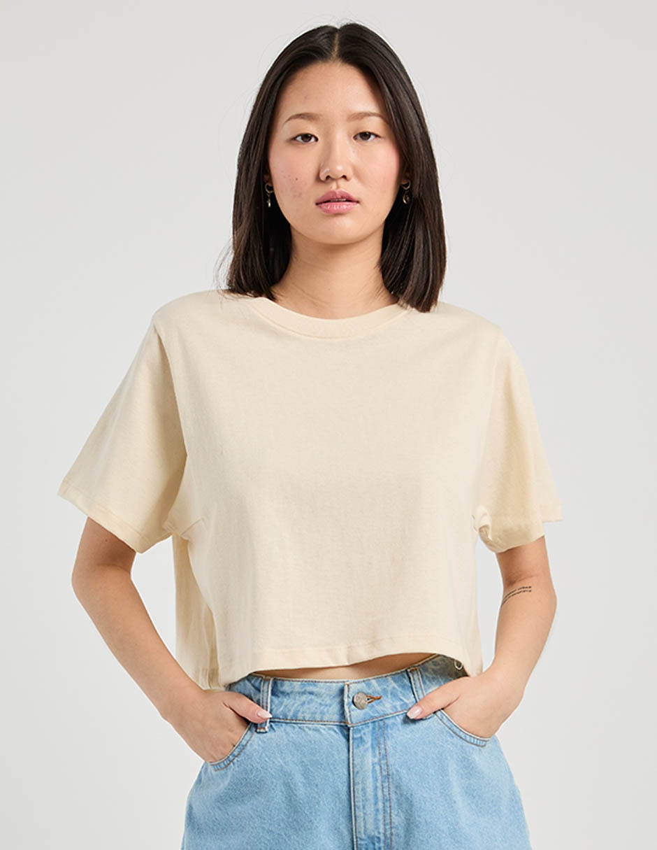 Playera manga corta cuello redondo para mujer 2