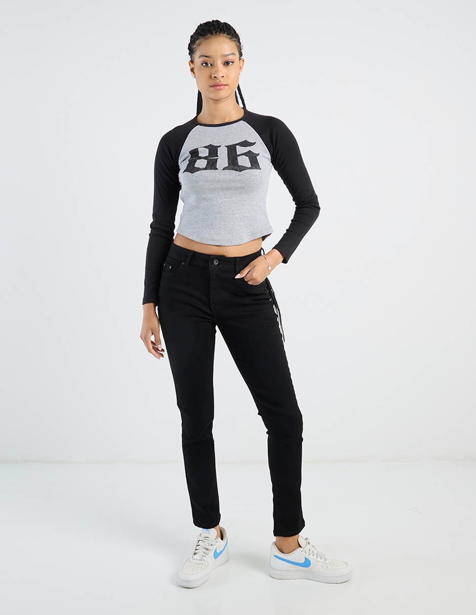 Playera manga larga cuello redondo para mujer 3