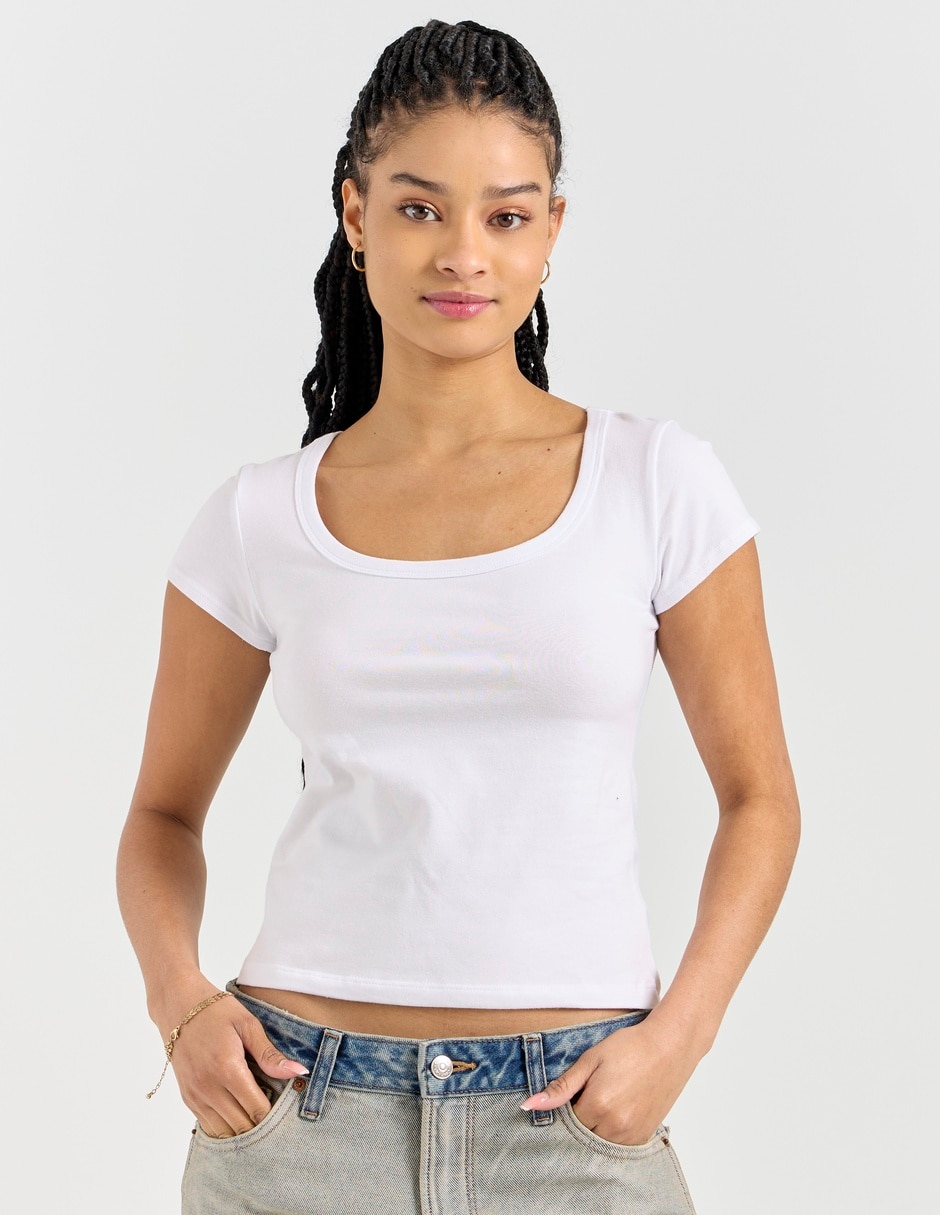 Playera manga corta cuello redondo para mujer