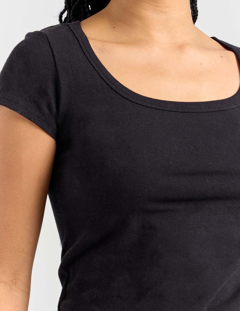 Playera manga corta cuello redondo para mujer 4