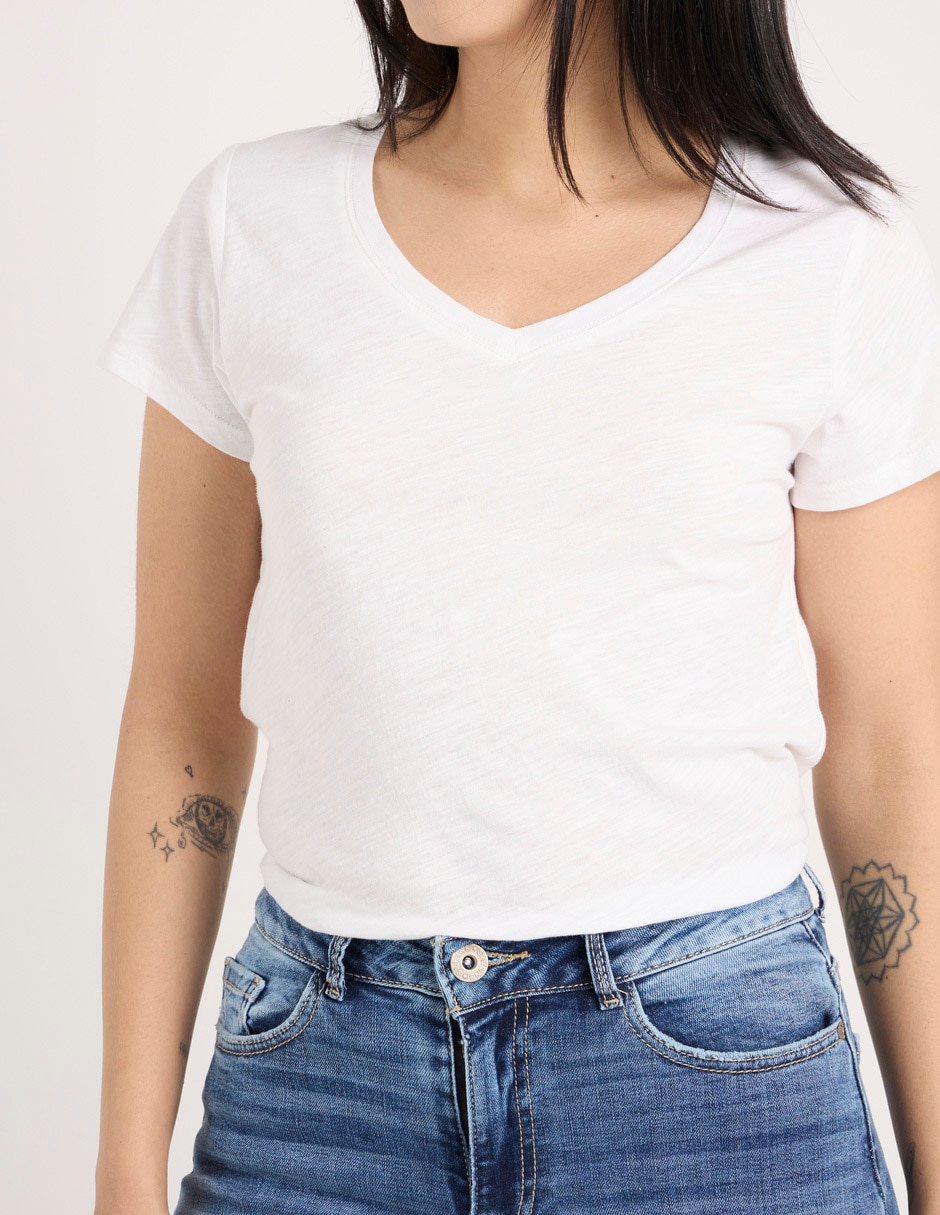 Playera manga corta cuello V para mujer 4