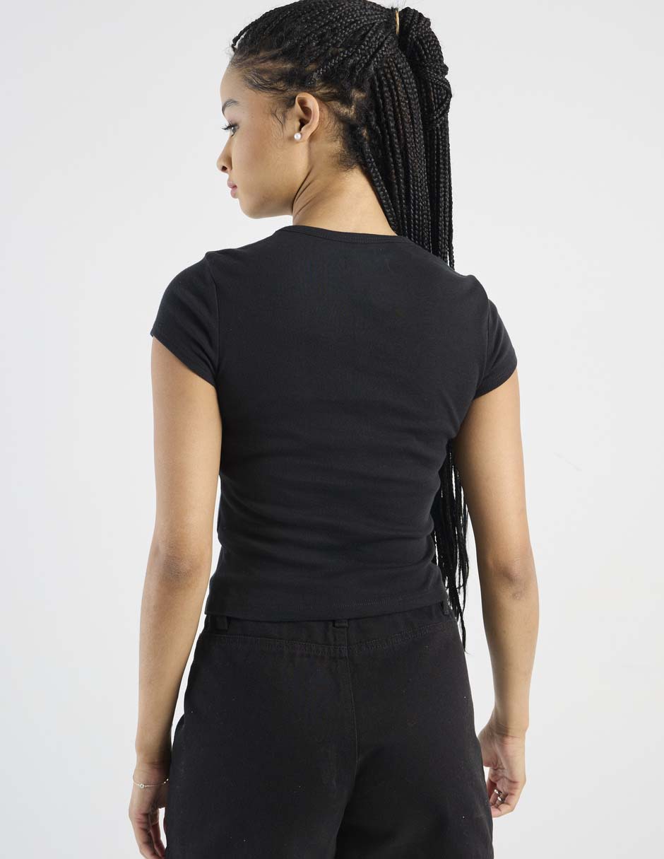 Playera manga corta cuello redondo para mujer 6