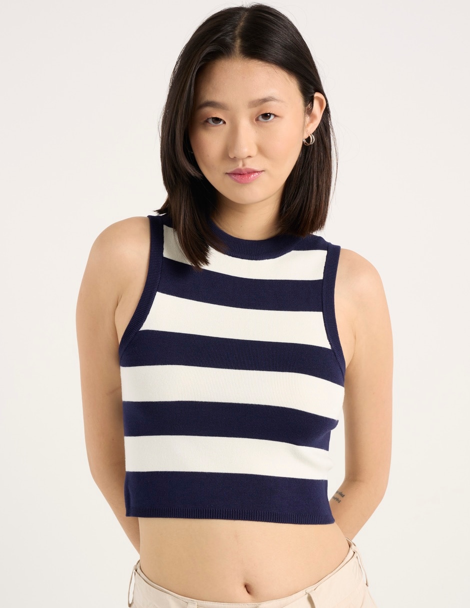Top cuello redondo Top cuello redondo